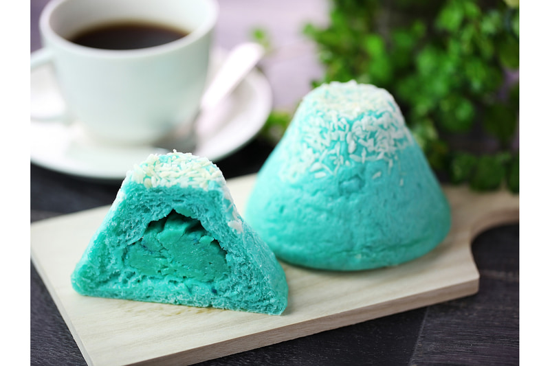 「富士山カレーパン」（500円）