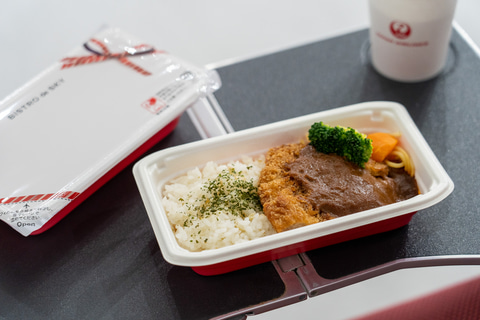 JALの機内食通販「BISTRO de SKY」をさっそく家で食べてみた