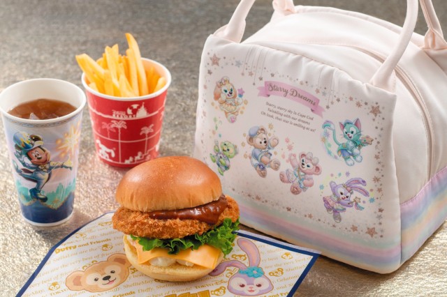 ケープコッド・クックオフのファーストプライズセット、スーベニアランチケース付き（各2980円）