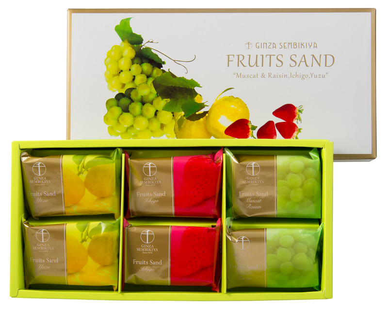 「銀座フルーツサンド」（1296円）