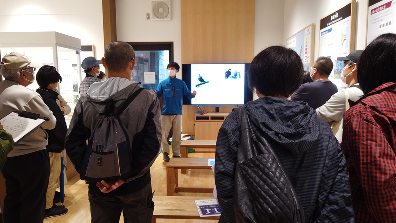 バックヤードツアー