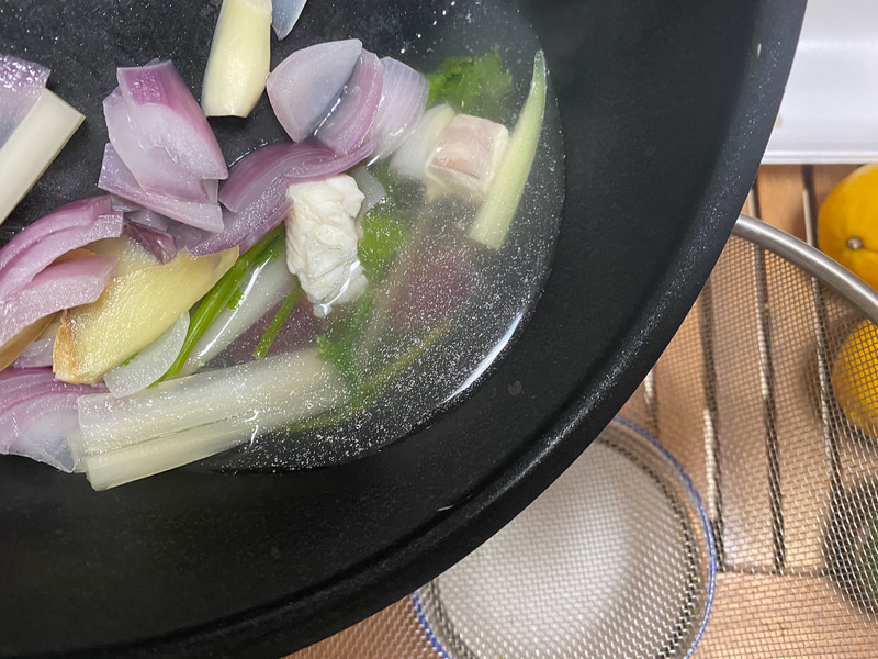 魚と香味野菜の出汁が取れました