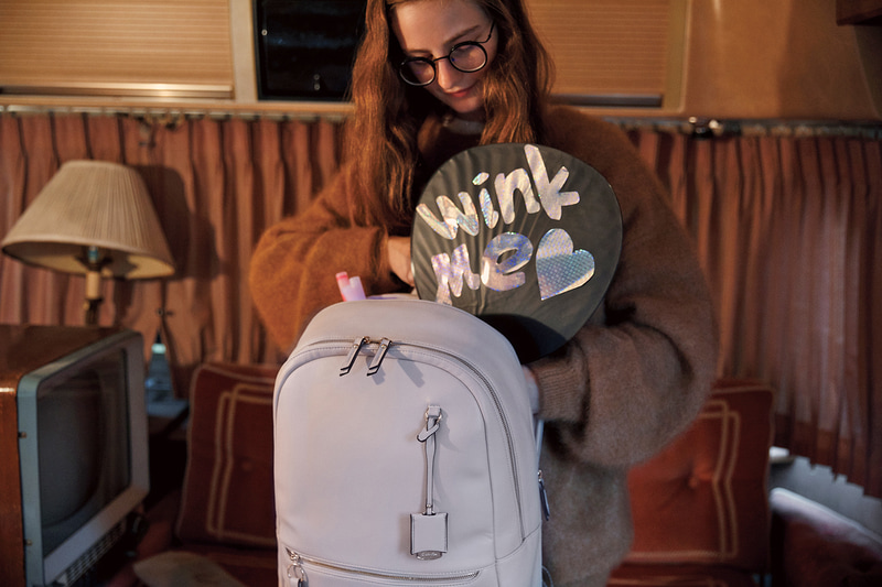 仕事と推しゴト用スペースをしっかり分けてオタバレを防ぐ