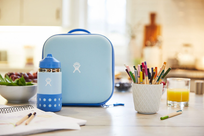 ハイドロフラスクのランチボックスとボトルキャップの新モデル