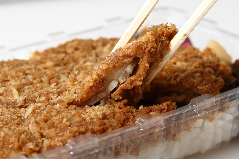 カツはちょっと薄め