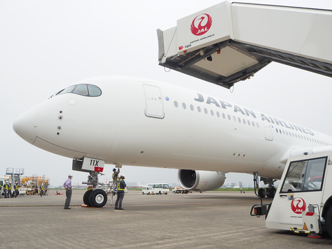 JAL、エアバス A350の11号機到着。初便は16日の羽田～那覇 - トラベル