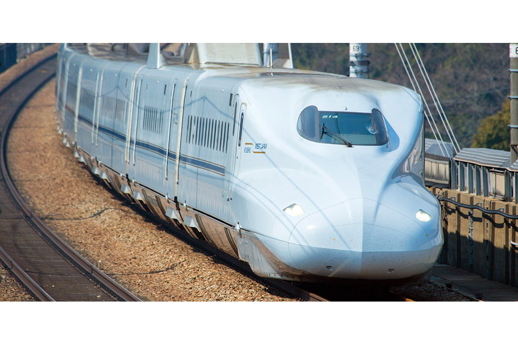 JR西日本は、台風14号の接近に伴い9月17日午後の山陽新幹線運行を一部取りやめる