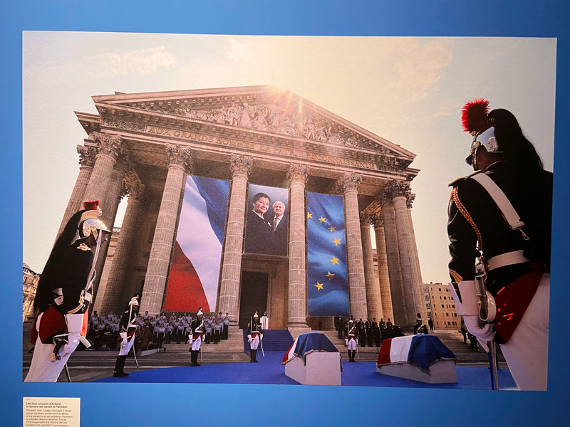 パンテオンには先に亡くなっていた夫のアントワーヌと夫婦揃って合祀されました