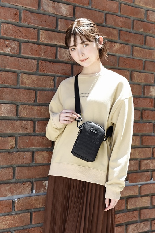 モデル橋下美好さんのインタビューも掲載