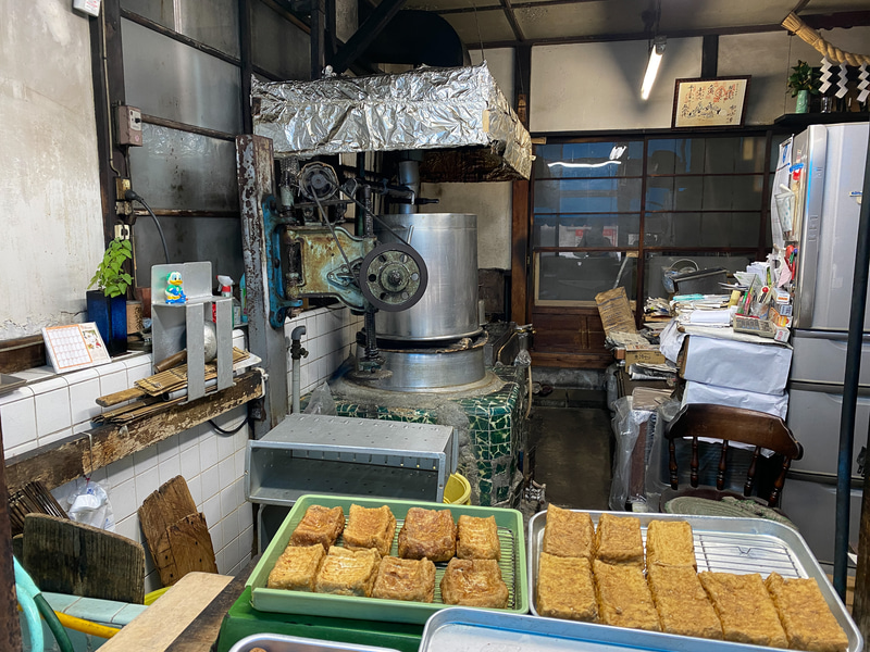 昭和の雰囲気がたまらない尾張屋豆腐店