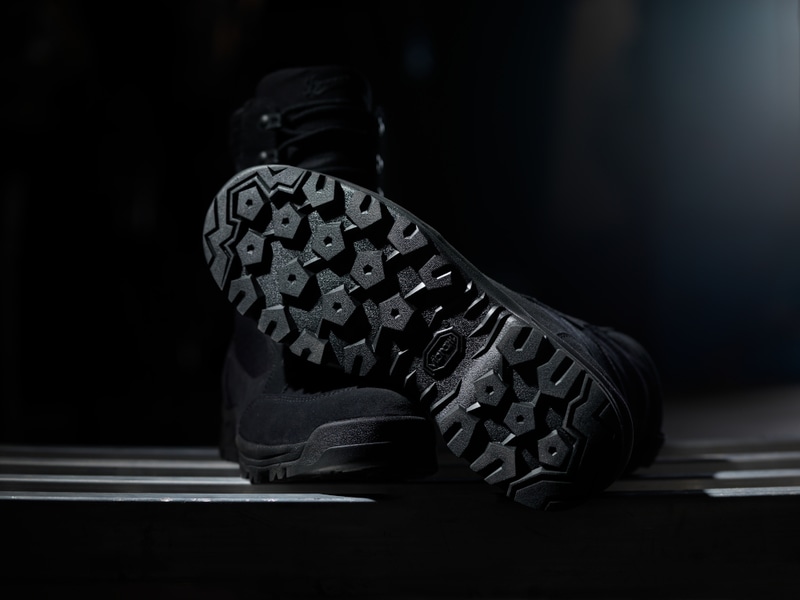 五角形のビブラムソールが高いグリップ力を発揮