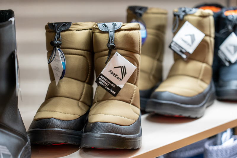 「防寒ブーツ ケベック」の2021年モデルは1900円という安さ