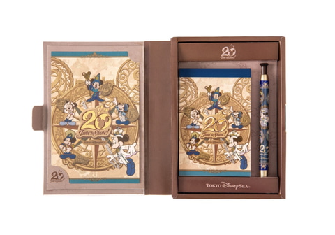 東京ディズニーシー、20年間の思い出をデザインしたスペシャル
