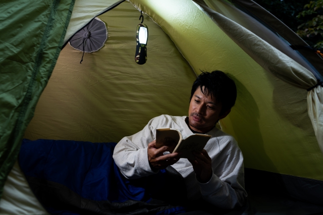 明るさは230ルーメンと80ルーメンの2種類