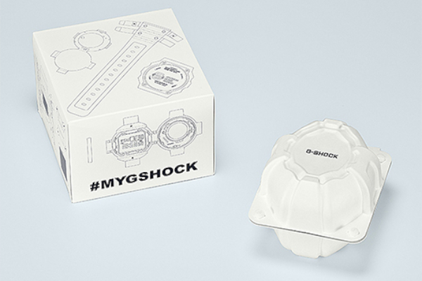 ペーパークラフトも楽しめるパッケージ