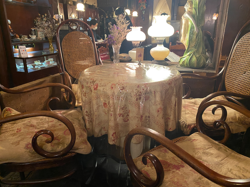 「洋」のなかに、どことなくおばあちゃん家のような「和」を感じます