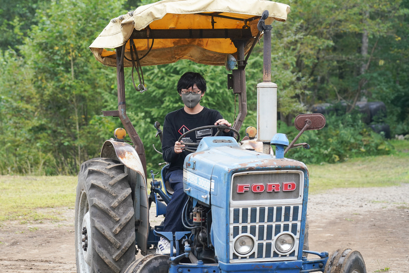 Ford 3000も運転してみる