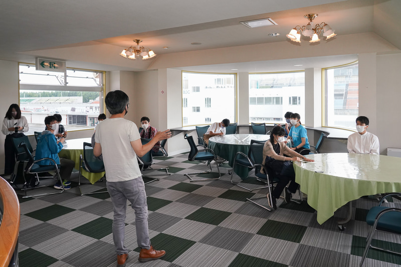 メンバーを集めて、チーム分けとこれからのミッションを発表