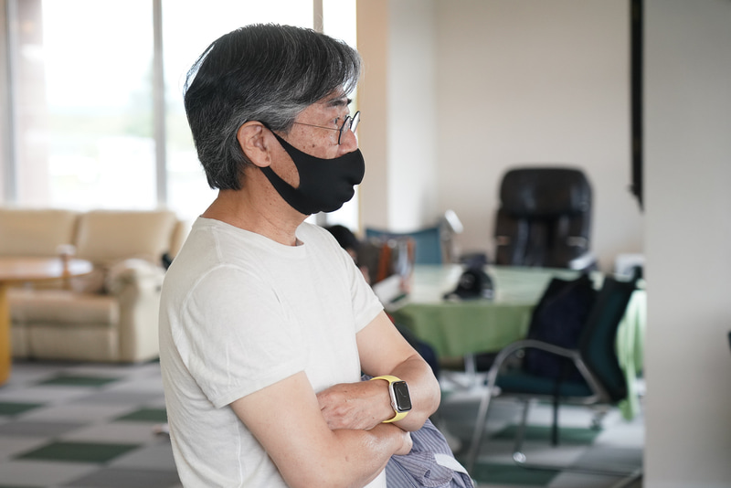 紙テープでポルシェの大きさを測ってほしい