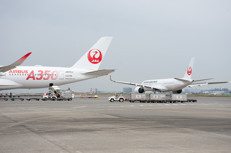 JL107便は226名（＋幼児2名）を乗せて8時36分に出発した