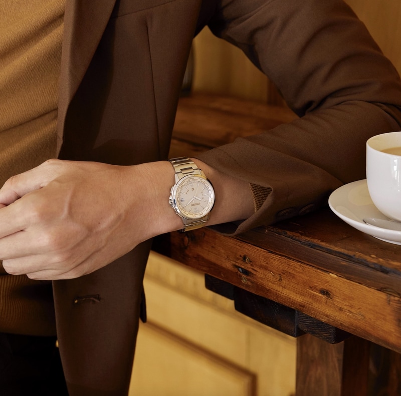 シチズン・クロスシー エコ・ドライブ電波時計 ハッピーフライト CB1020-54B