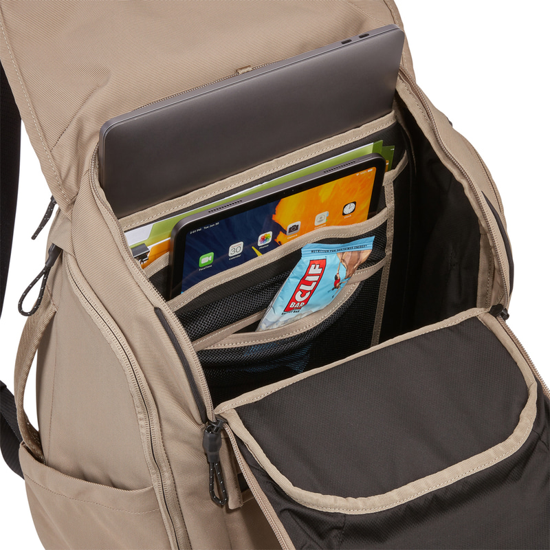 高密度パッド入りノートPC・タブレットポケットとメッシュポケット