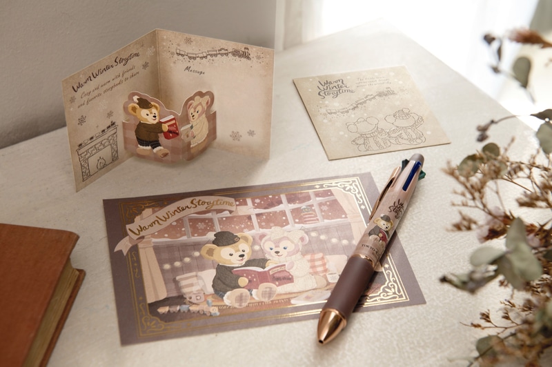 ポストカード＆グリーティングカード（650円）、ボールペン＆シャープペンシル（1900円）