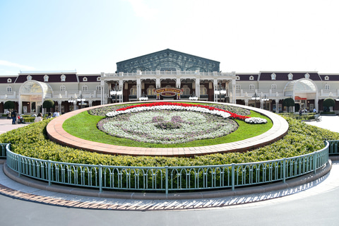 ディズニークリスマス21開幕 ミッキーたちのグリーティングやパークのデコレーションを見てきた トラベル Watch