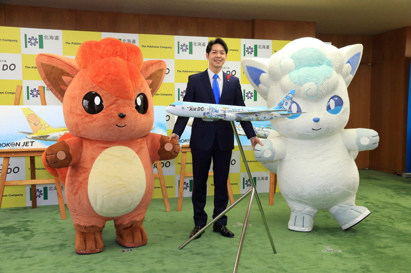北海道とAIR DO、ポケモンが特別塗装機「ロコンジェット北海道」を就航する