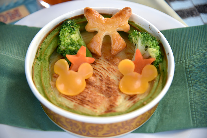 「シェパーズパイ」はマッシュポテトとミートソースを使った昔ながらの定番メニュー