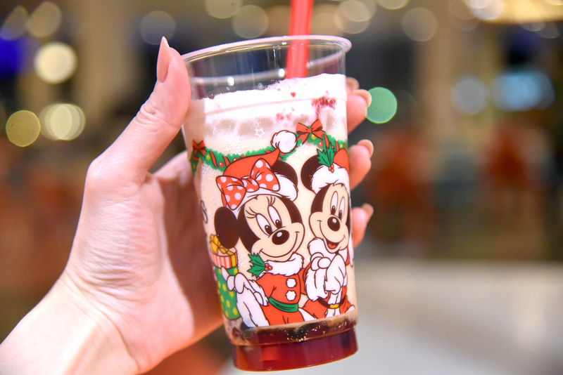 プラス250円で限定の「アイスタピオカミルクティー（ホワイトチョコシロップ）」に変更できる