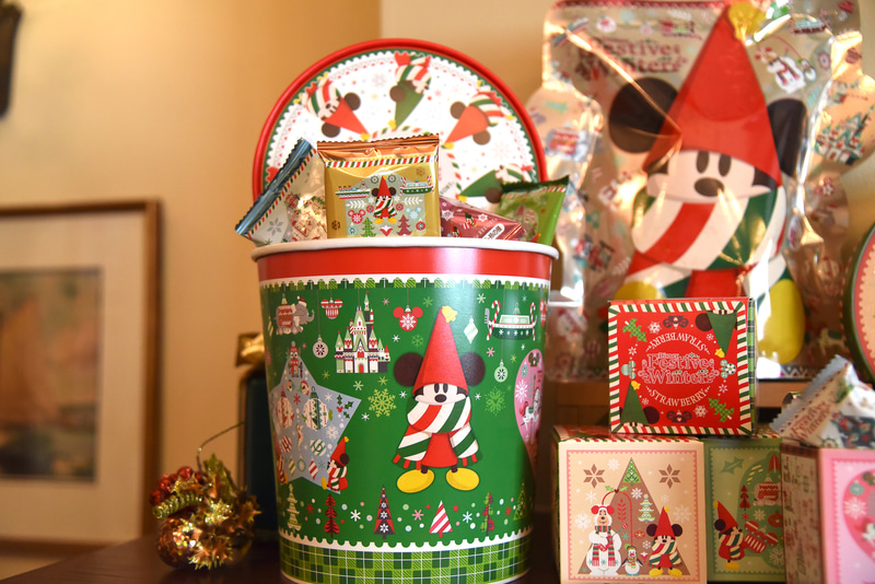 約48袋のおせんべいや柿の種が詰まった「菓子詰め合わせ」