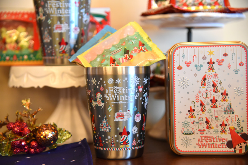 「ココア マシュマロ付き」と「タンブラー」であったかカフェタイムの始まり！