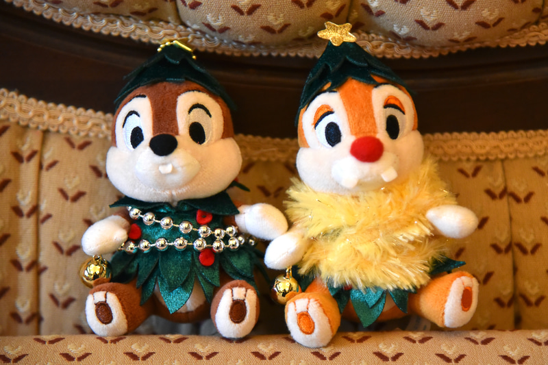 ツリーの姿に！　「ぬいぐるみバッジセット」