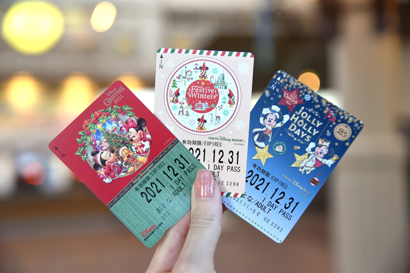 ディズニーリゾートラインの「フリーきっぷ」は数量限定でクリスマスのイラスト柄を3種類販売中