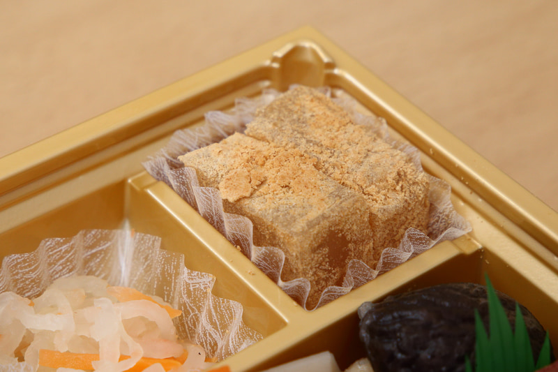 デザートのわらび餅