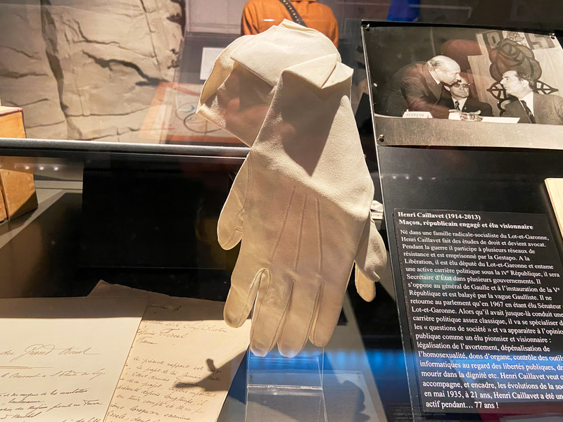 正装時につける手袋。これは第二次世界大戦後に活躍した政治家アンリ・カイヤヴェのもの