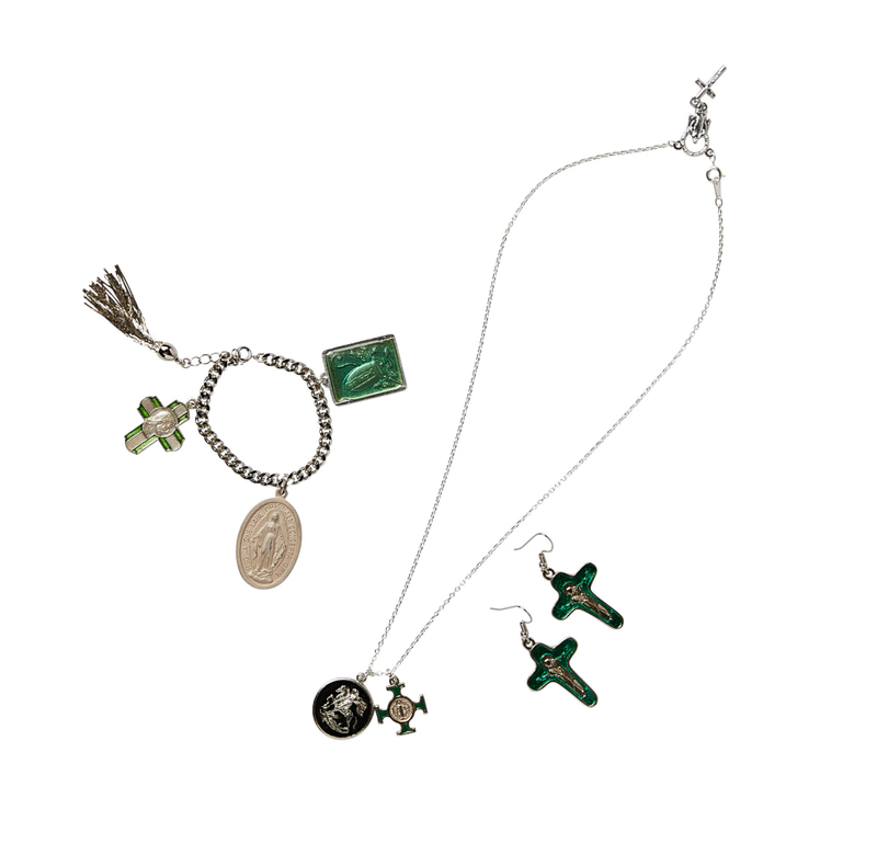 Amijed「Type1（シルバー）」（1万1000円）