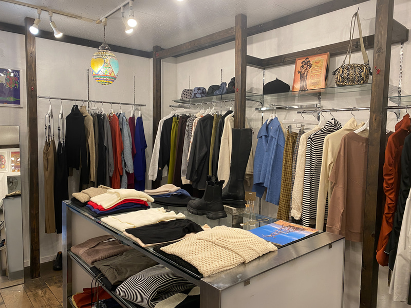 内装もかわいくて、お洋服の世界観とマッチしてます