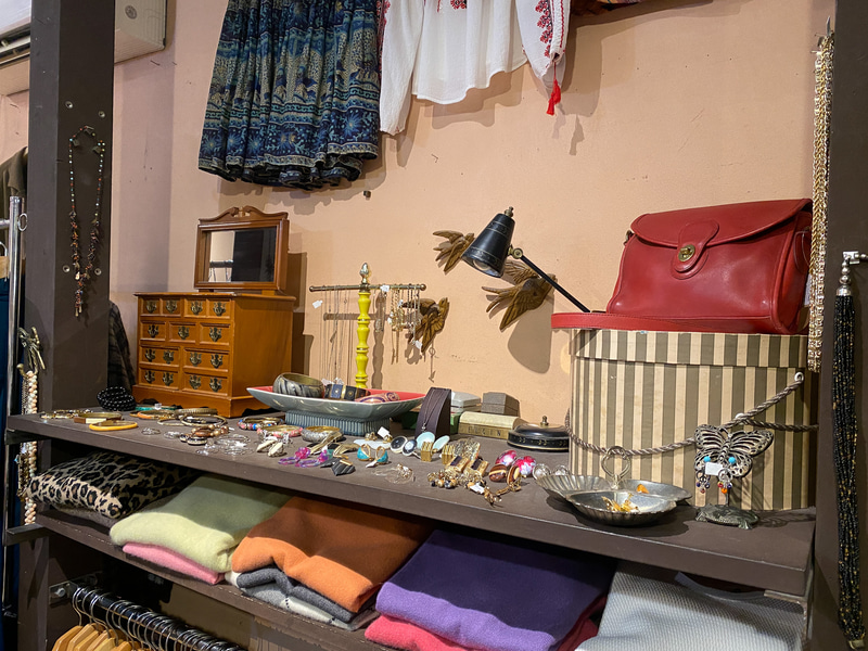 まるで海外の古着屋さんのような雰囲気