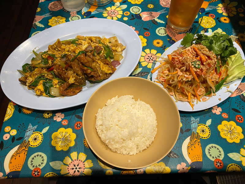 1人だけどいろいろ食べたくて、たくさん注文しました