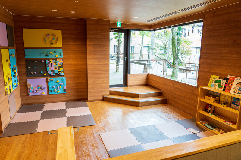 キッズエリアには安心してお子さんが遊べるグッズが揃っています