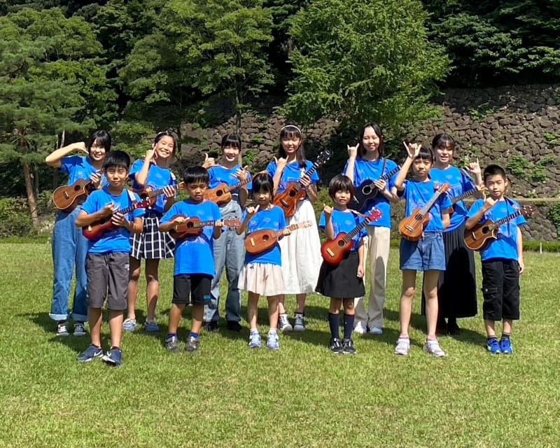 ジュニア・ウクレレ・オーケストラ