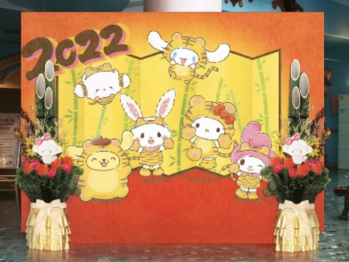 金屏風のフォトスポットも登場