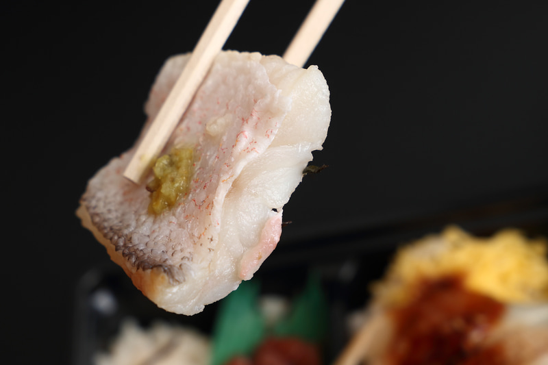 甘鯛は肉厚で食べ応えあり