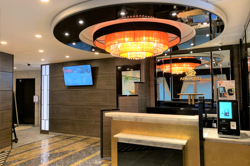 1階フロント・ロビー