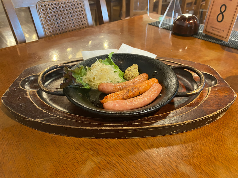 3種の伊吹ソーセージ（粗挽き、ペッパー、チリ）