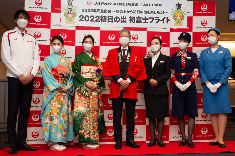 走り高跳びで東京2020オリンピックに出場したアスリート社員の戸邉直人さん（左端）も参加した