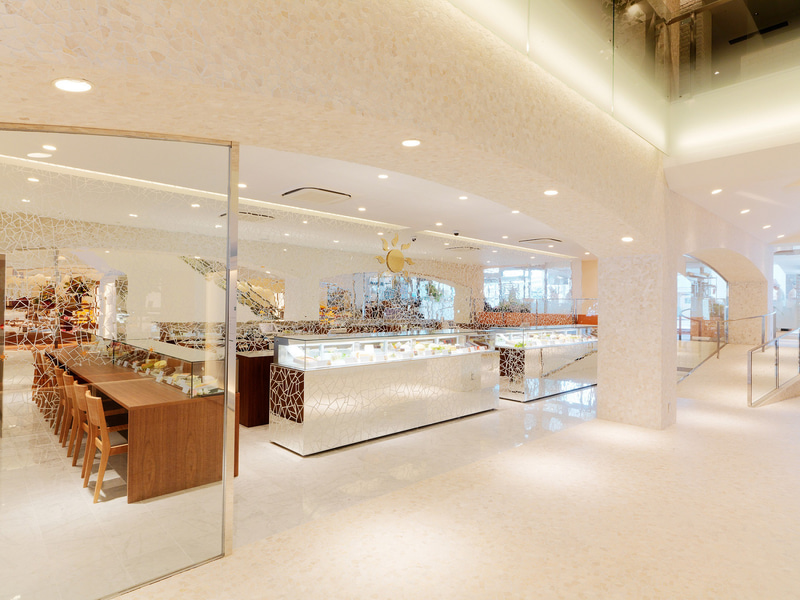 「ルタオパトス」は堺町通り商店街にある