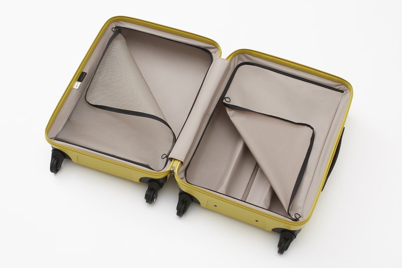 内装生地には抗ウイルス・抗菌・防臭加工生地「バーテクトファブリック」を採用した